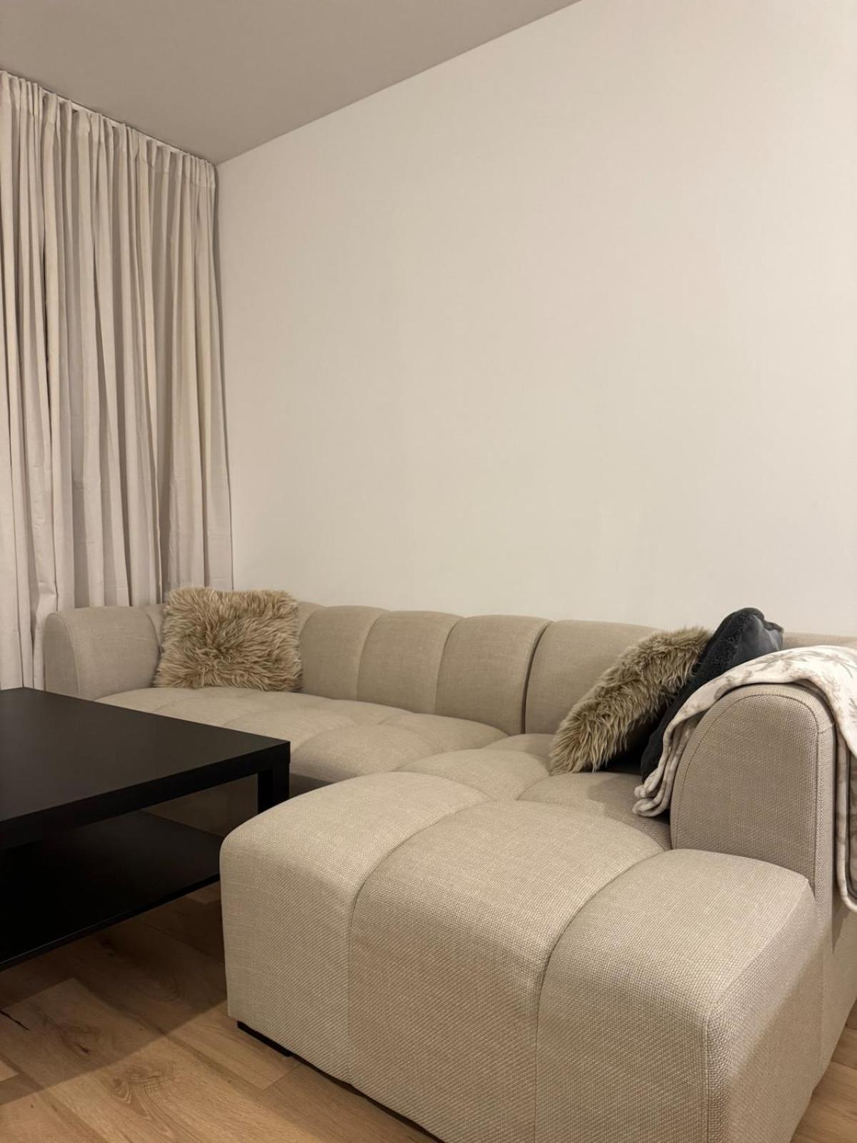 レイキャヴィークMinimalistic, Flat, Kopavogurアパートメント エクステリア 写真